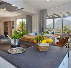 5 bedroom villa with infinity pool, Castellammare del Golfo, sleeps 9